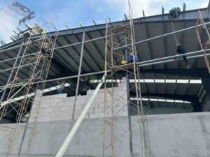 Xây tường gạch AAC cao 13m chống cháy co nhà xưởng