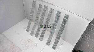 Patt liên kết 30x3x0.7mm cho tường gạch AAC